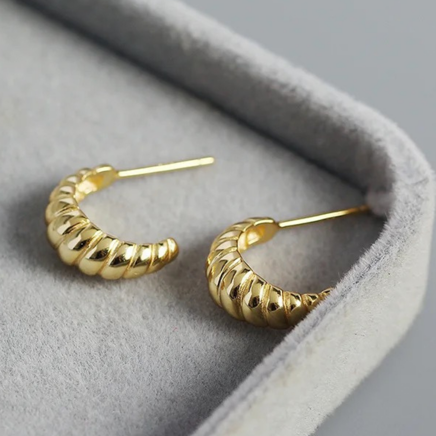 MOONLIT CROISSANT HOOPS