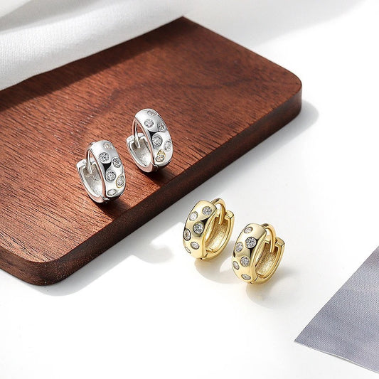 MOONDUST KISS EARRINGS