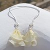 SILVER OPEN CHOKER IVORY FLOWER